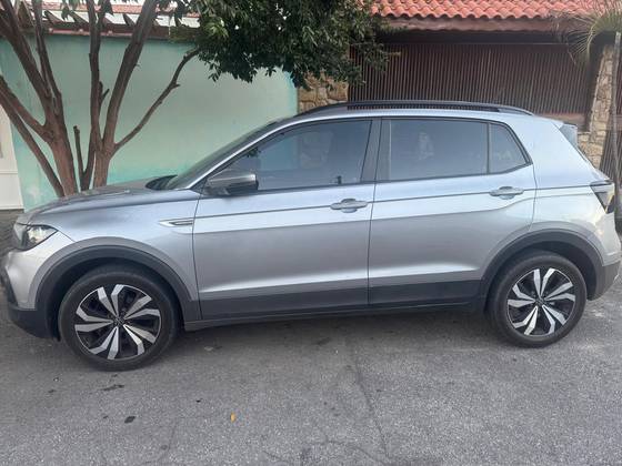 VOLKSWAGEN T-CROSS 1.0 200 TSI TOTAL FLEX COMFORTLINE AUTOMÁTICO